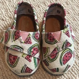 Toddler Toms Size 4